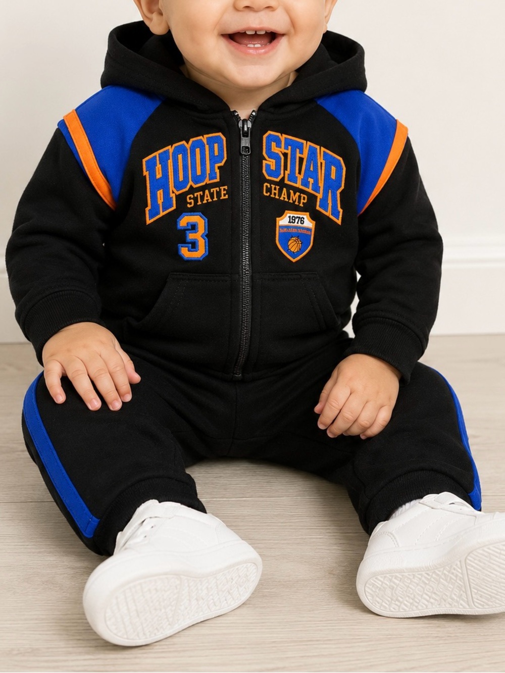 (0013) Boys: 12 Months Mad Game Extreme Sports Fleece Sweatsuit- O1